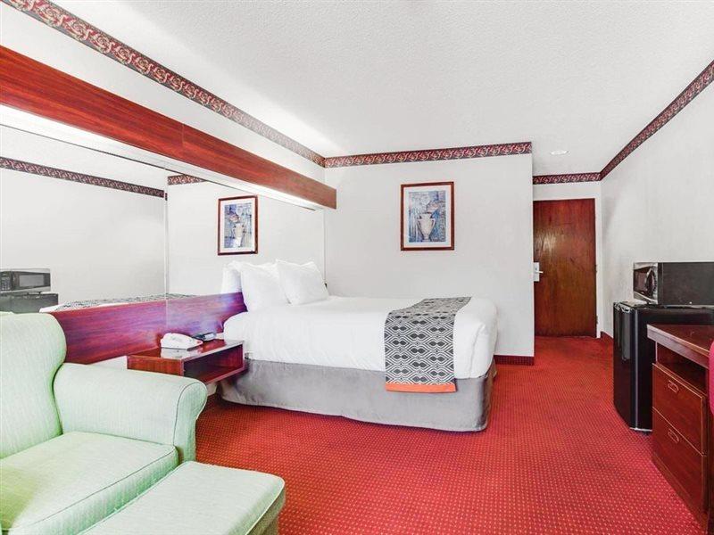 Microtel Inn & Suites By Wyndham Savannah/Pooler Экстерьер фото