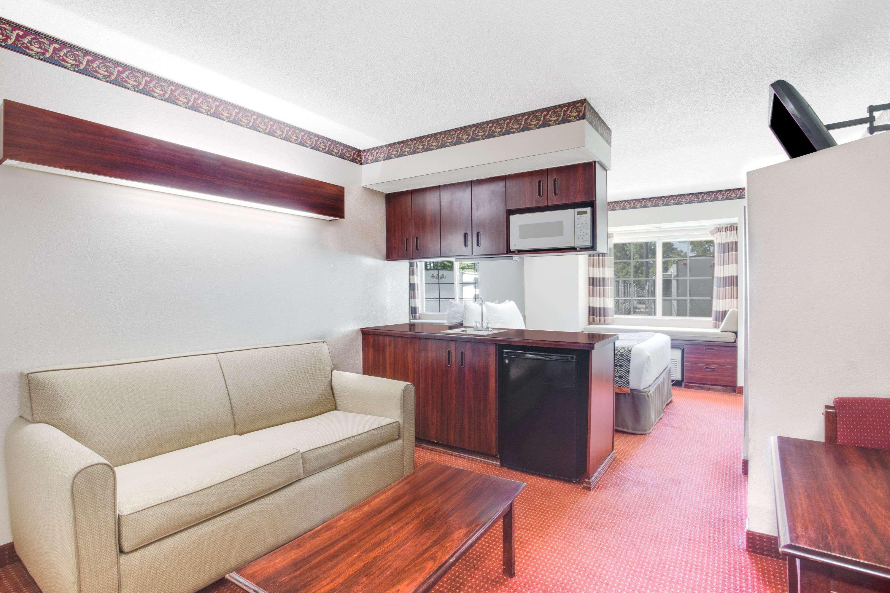 Microtel Inn & Suites By Wyndham Savannah/Pooler Экстерьер фото
