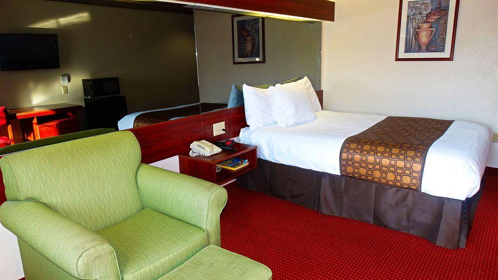 Microtel Inn & Suites By Wyndham Savannah/Pooler Экстерьер фото