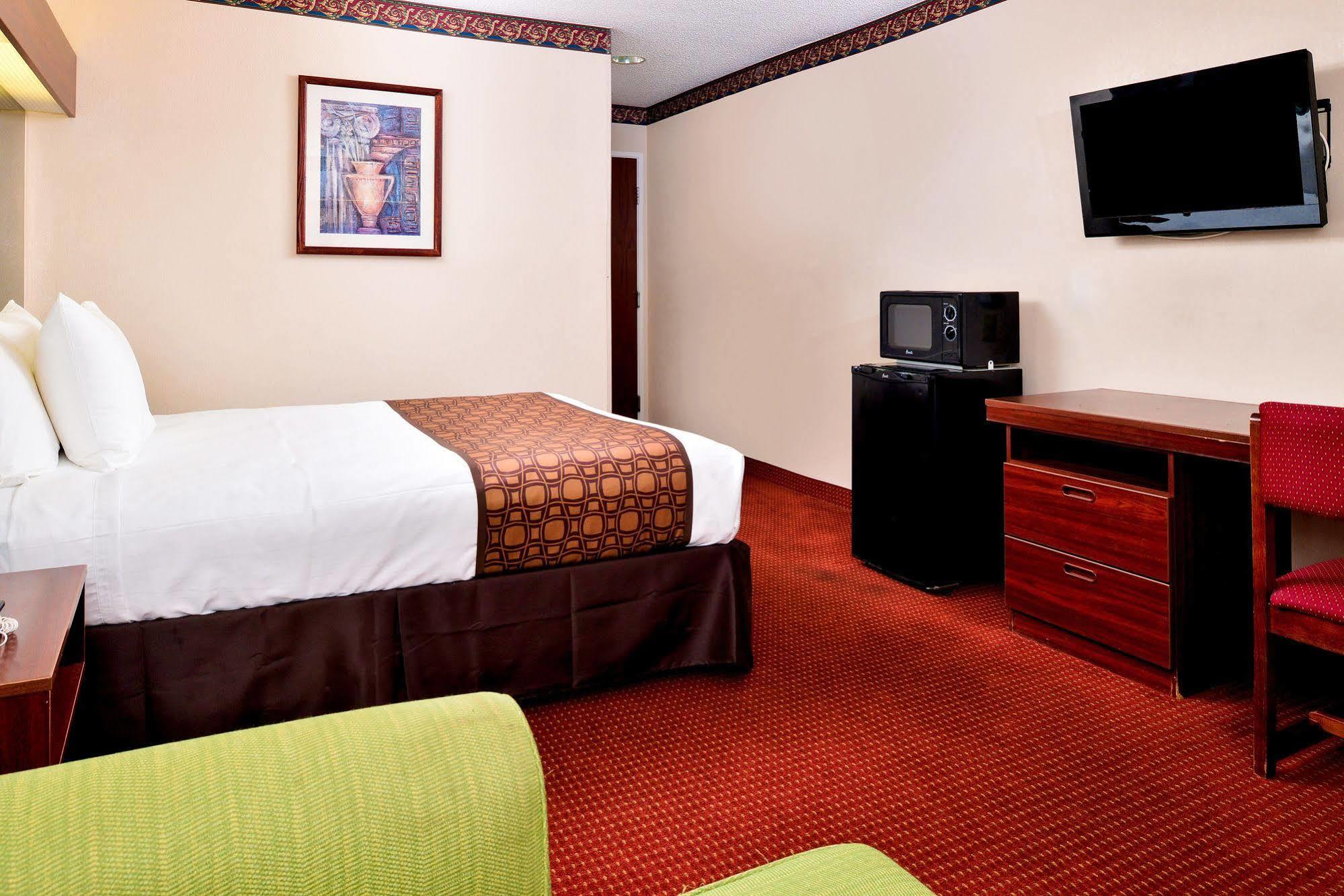 Microtel Inn & Suites By Wyndham Savannah/Pooler Экстерьер фото