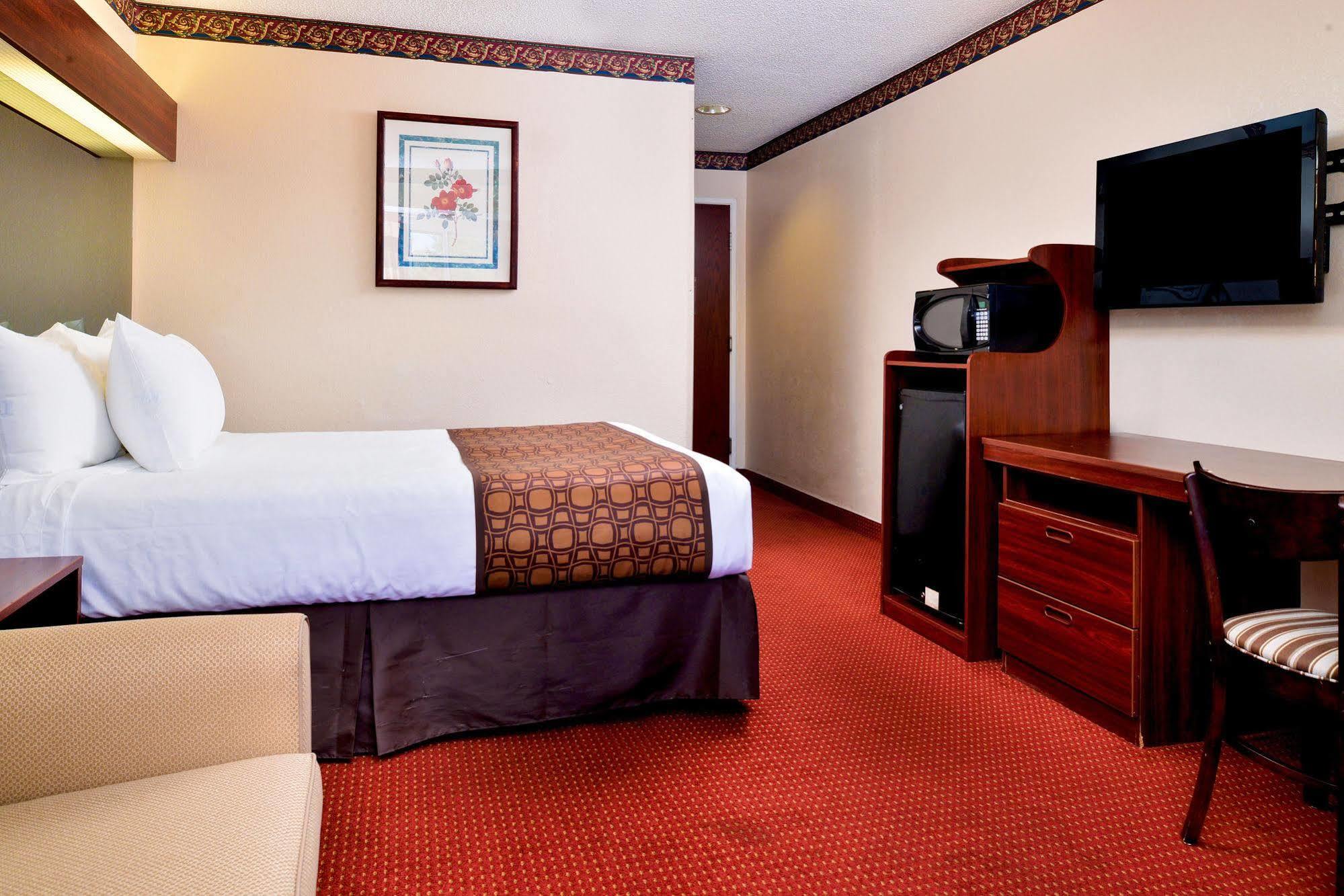 Microtel Inn & Suites By Wyndham Savannah/Pooler Экстерьер фото