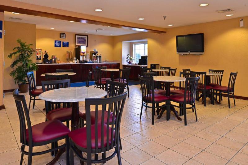 Microtel Inn & Suites By Wyndham Savannah/Pooler Экстерьер фото